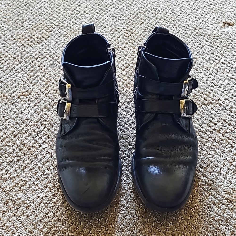 John Varvatos black leather buckle boots. Size 8 . Fits 8.5-9